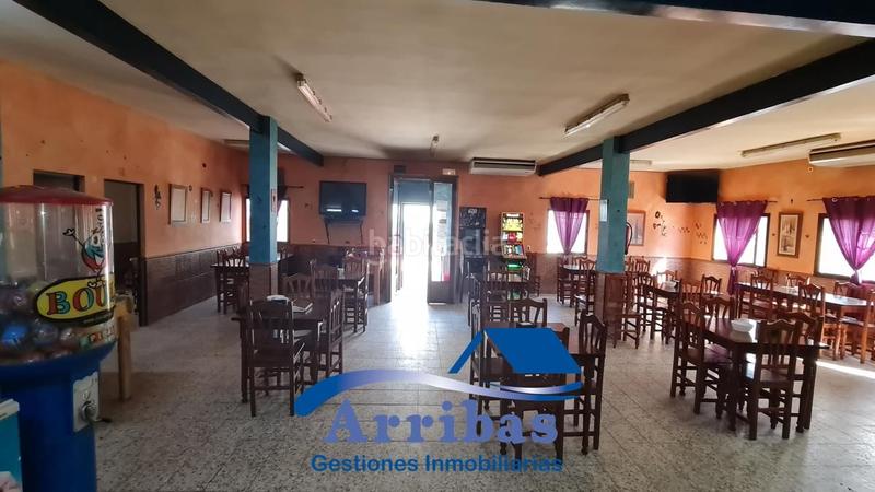 Foto ff199809-ccbd-41fb-987f-8b99175bcd83. Locale commerciale con riscaldamento in Escalona