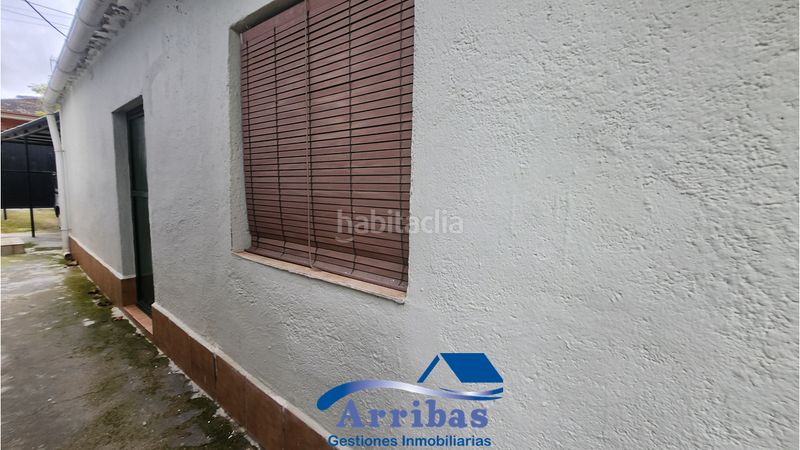 Foto b707d538-e7fd-4ff8-94fc-d89dea0a3acc. Chalet with heating parking pool in Escalona