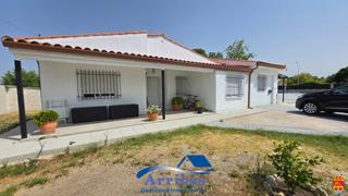 Xalet a Escalona. ¡tu chalet con piscina en escalona te está esperando!