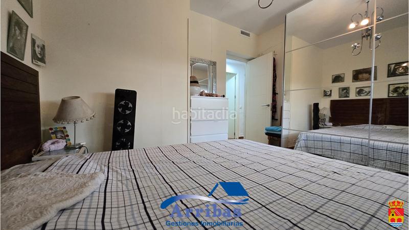 Foto 1eaf63db-c348-4003-8fbd-7ecaa2a21688. Chalet with fireplace heating pool in Escalona