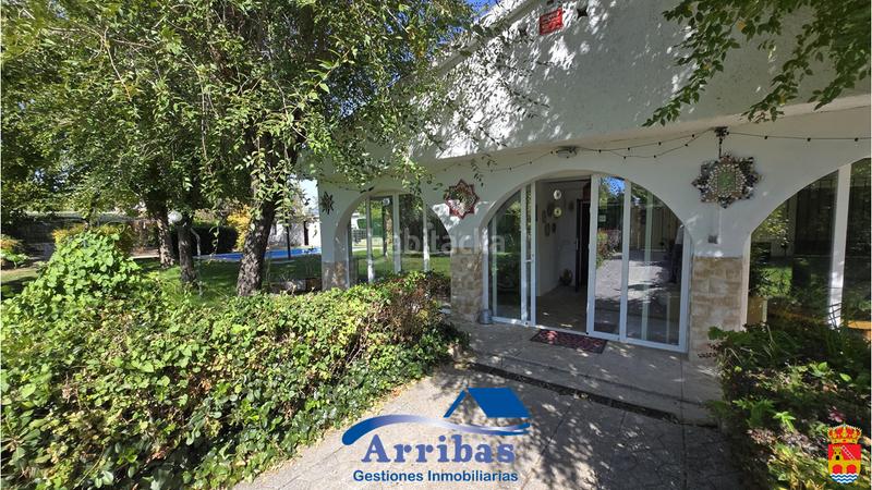 Foto 443a4ce0-7654-4f40-8039-735372ff69b3. Chalet with fireplace heating pool in Escalona