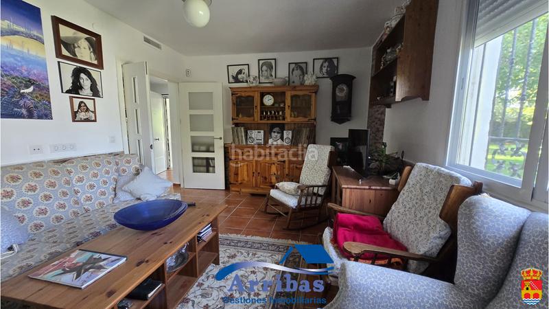 Foto e945aac9-4f99-4c18-bb98-687e9ade17bb. Chalet with fireplace heating pool in Escalona