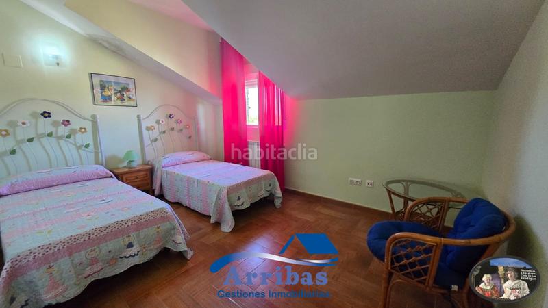 Foto 062cc9d5-8b47-4ea6-81b2-9ee2f7be1543. Xalet amb calefacció aparcament piscina a Escalona