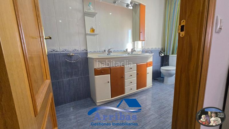 Foto 3ee9e298-3cea-4028-9b44-d67bf57579d7. Xalet amb calefacció aparcament piscina a Escalona