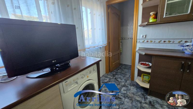 Foto 841e0b19-a621-48a5-9838-e7607a1b20ea. Xalet amb calefacció aparcament piscina a Escalona