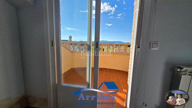 Foto a867ac98-fe38-48b1-8131-cb27542b2636. Xalet amb calefacció aparcament piscina a Escalona