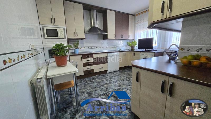 Foto e07afc22-48ef-4d6a-a10a-e07fd236d984. Xalet amb calefacció aparcament piscina a Escalona