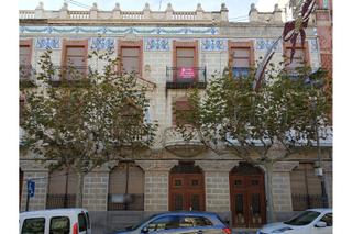 Pis  Av constitucio,. Piso  jijonaxixona centro