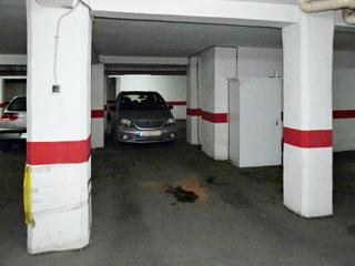 Aparcament cotxe  C/ barcelona,. Parking  jijonaxixona centro