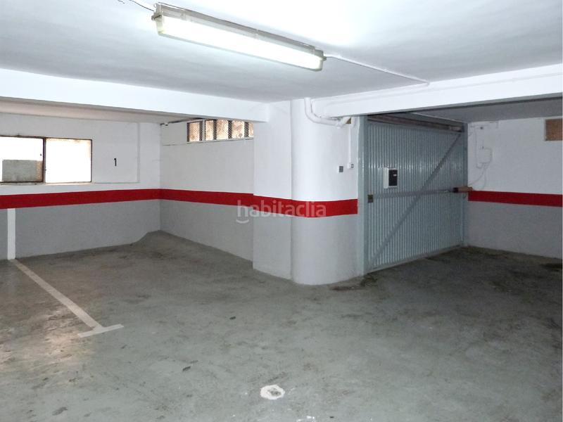 Foto d52d7ef3-14db-4719-b16e-f5e4de6f35f3. Aparcament cotxe a Xixona