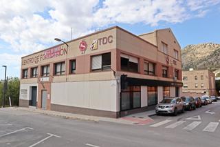 Oficina  C/ font del moratell. Oficina  jijonaxixona barrio sgda. familia