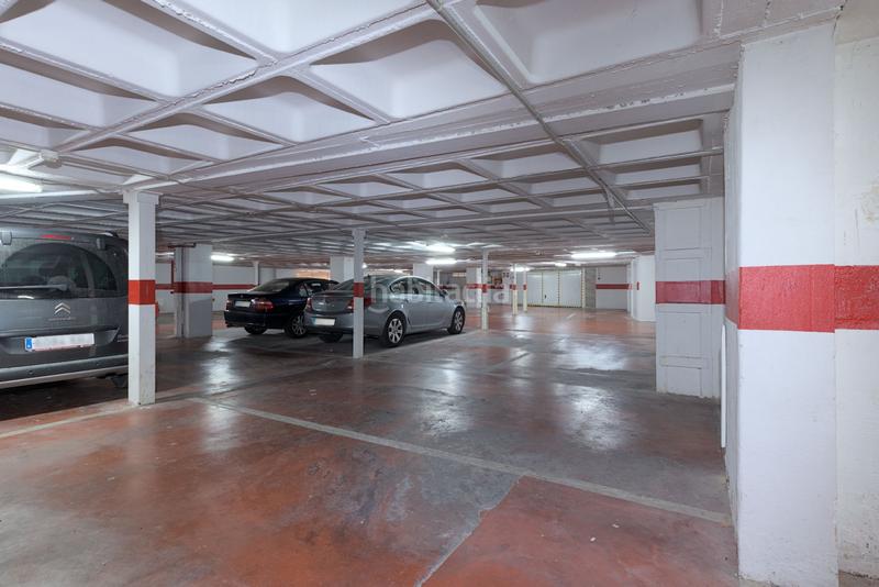 Foto c64f6d5a-9973-45ed-aca0-c7aef64188b3. Parking coche parking jijona centro en Xixona