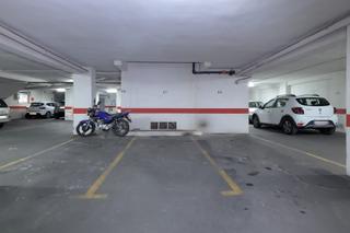 Aparcament cotxe  C/ valència,. Parking  jijonaxixona centro