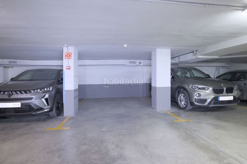 Foto af8d94fd-d721-4f33-802c-1d427c3f1e29. Pis amb aparcament a Xixona