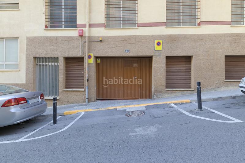 Foto 37a35d5e-ac76-4434-aac0-f48b08f0a63f. Aparcament cotxe a Xixona