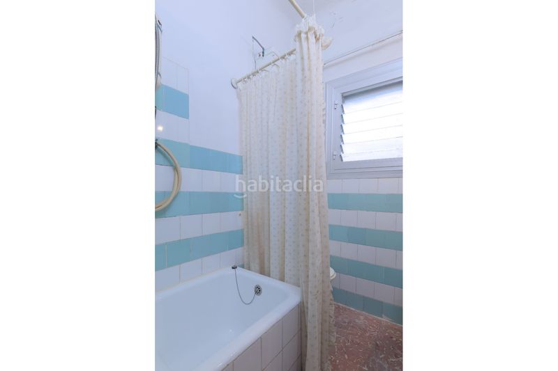Foto 979b19b1-9870-422c-962a-30b4cb8bcb2f. Pis a Xixona