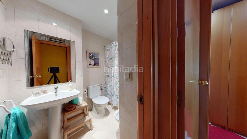Foto a3cfb69a-8422-4a42-b3e1-2ce125185e61. Piso  de 4 habitaciones, parking y terraza con vistas a la devesa en Girona