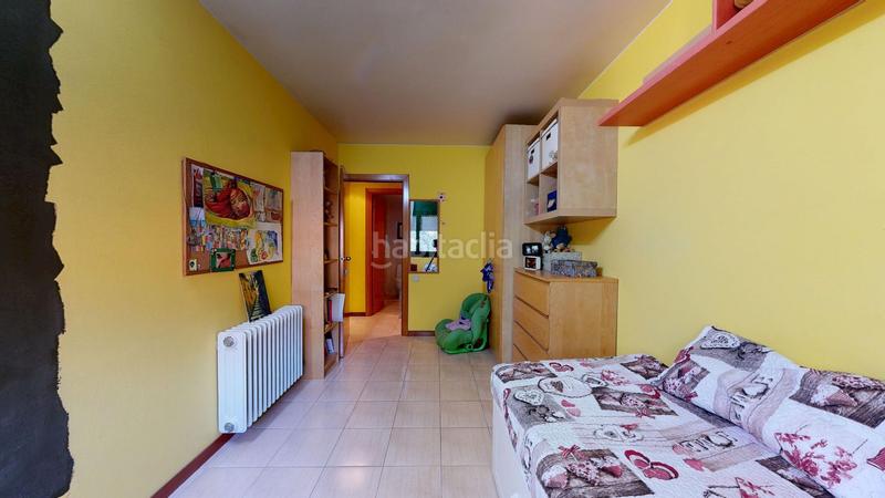 Foto cb0b2b67-9065-495a-bd79-1fc57ae17e71. Piso  de 4 habitaciones, parking y terraza con vistas a la devesa en Girona