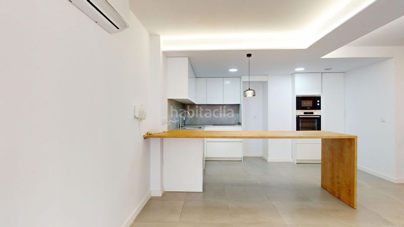 Foto 55616747-a20f-45ff-a70b-fde8f6a8063e. Dúplex amb calefacció a Montilivi Girona