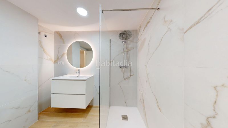 Foto 93040e66-57d6-4215-9006-02b3e92bd944. Dúplex amb calefacció a Montilivi Girona