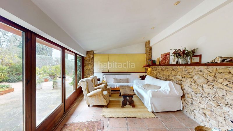 Foto fa482e2a-185a-417b-811f-f0d28b5251c0. Masia amb calefacció a Mont-ras