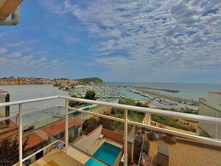 Penthouse  Pedró. Ático dúplex en palamós con vistas espectaculares al port marina