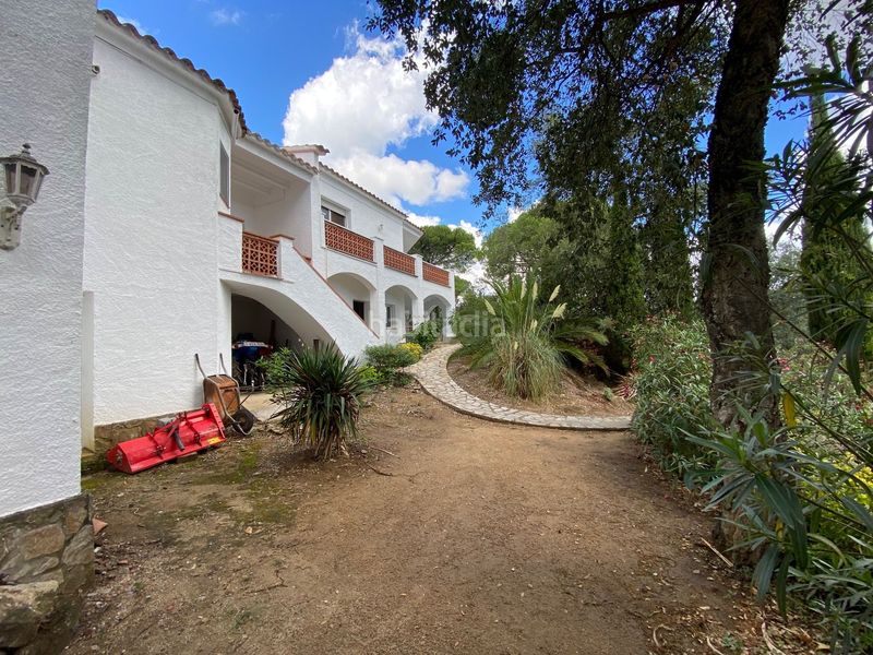 Foto c66368d1-56a0-4a86-8ea6-9bb033869d50. Masia amb piscina a Cabanyes-Mas Ambrós-Mas Pallí Calonge