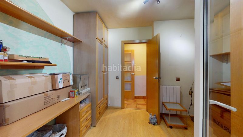Foto a36f7d4f-ff1d-4ee4-92c7-3f46d23e4e27. Pis amb calefacció a Eixample Nord Girona