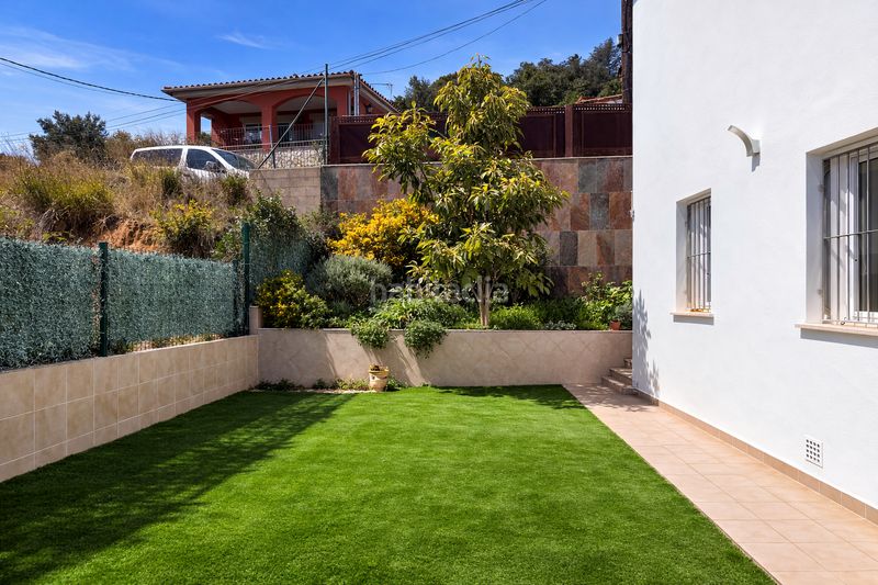 Foto c098eddc-6166-40e3-9ba0-25eb98b47618. Casa amb calefacció piscina a Cabanyes-Mas Ambrós-Mas Pallí Calonge