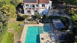 Xalet  Volta ginesta. Exclusiva villa de lujo con licencia turística en la costa brava