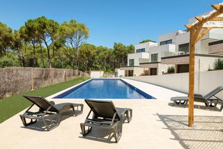 Reihenhaus in Llafranc. Casa con piscina, garaje y vistas mar en llafranc, costa brava