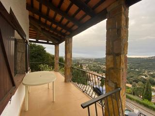 Casa en Cabanyes-Mas Ambrós-Mas Pallí. Propiedad de 1200m2 con 3 viviendas independientes y extraordina