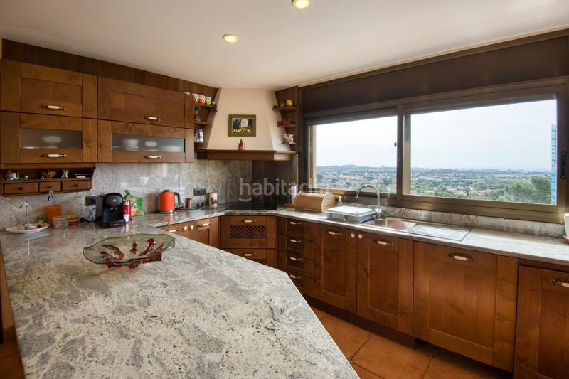 Foto a7ac8c1d-5701-4aa2-85ad-1baec99505e3. Casa  espaciosa y con grandes vistas a mar y montaña en Calonge