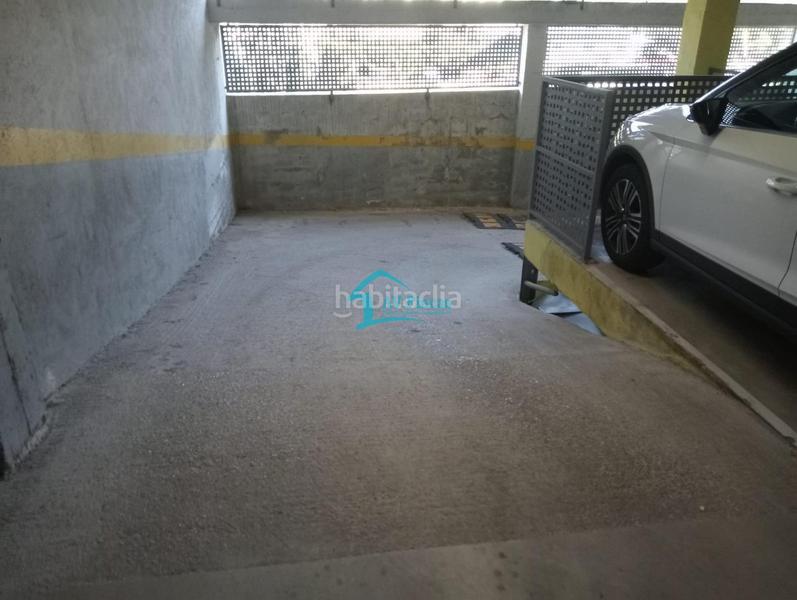 Foto 554a3b99-52f7-4dc9-97d3-06c02ebb2e2d. Parking coche amplia plaza de parking barcelona. en Vallirana