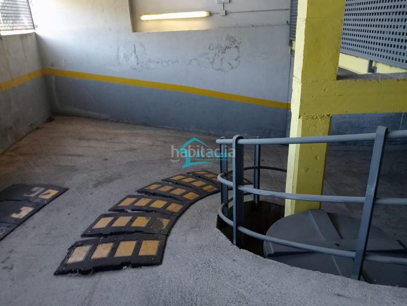 Foto a6cec80f-7f94-4bac-acbb-11fb6876899e. Parking coche amplia plaza de parking barcelona. en Vallirana
