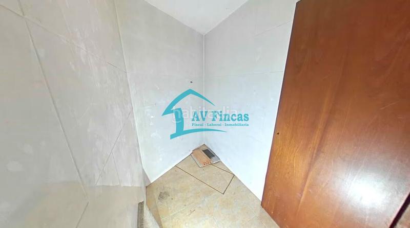 Foto 66b90328-3809-41b2-ba63-68626c340926. Locale commerciale in Canovelles