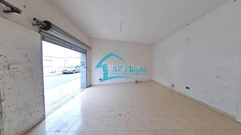 Foto c544b07d-1b6d-4095-95d2-9c647019af74. Locale commerciale in Canovelles