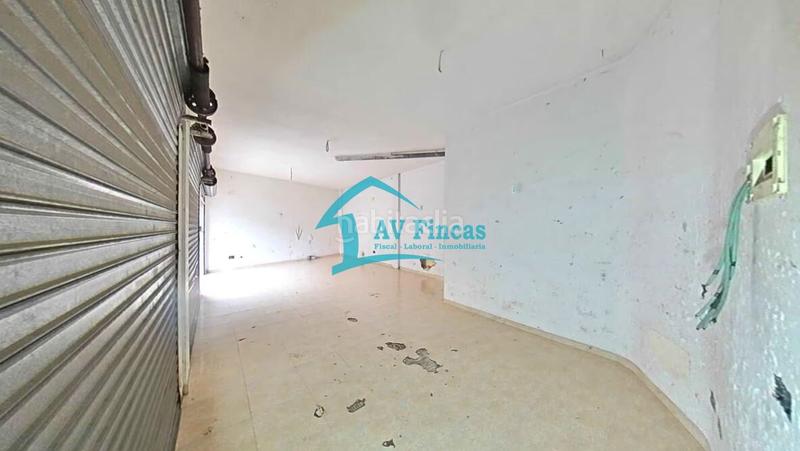 Foto dcb76e6e-1c26-4498-8881-e81041da55a5. Locale commerciale in Canovelles