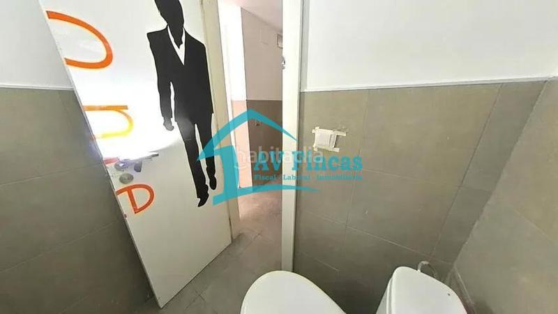 Foto 5c69810c-79d5-4a06-bc3b-686a338f2134. Local comercial local en venta en el prat de llobregat barcelona. en Prat de Llobregat (El)