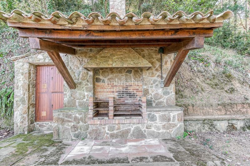 Foto 5aa2817d-ed97-4ffc-bab5-39a39e2c1bbe. Masia amb aparcament piscina a Niàgara Parc -Àgora Parc Tordera