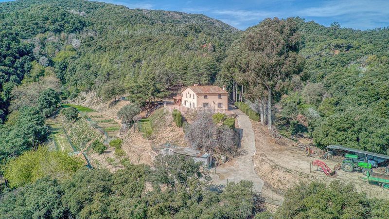 Foto 8f648c67-9f06-4ad6-b784-0dc144d9eb7a. Masia amb aparcament piscina a Niàgara Parc -Àgora Parc Tordera