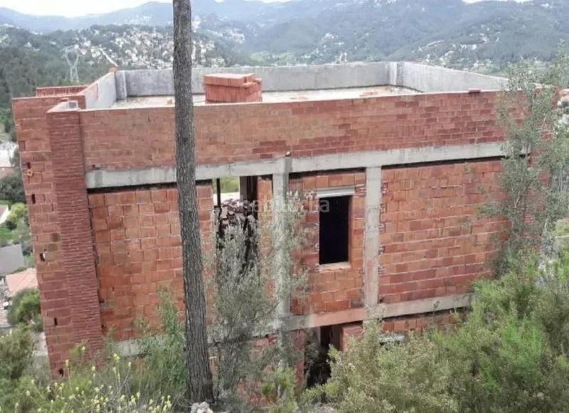 Foto dc420d7e-414a-45a5-b72f-872485fc5431. Maison dans Corbera de Llobregat