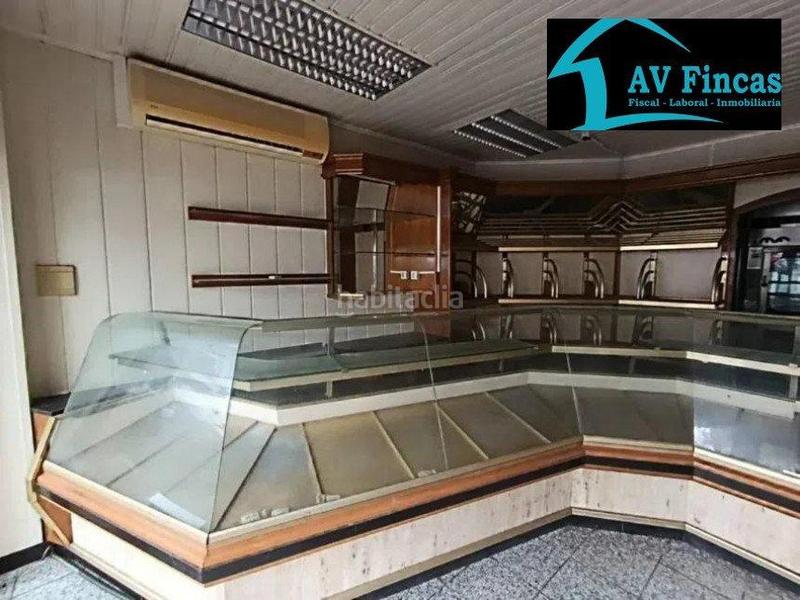 Foto 0338d804-dd8f-4ee0-98f5-b22d7843735e. Local comercial local super bien ubicado en venta en avenida despanya en Cerdanyola del Vallès