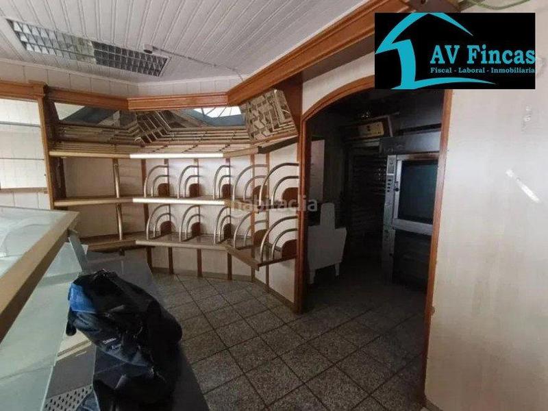 Foto 1bd6aed6-6112-4e9b-a811-25ae6c98ca3b. Local comercial local super bien ubicado en venta en avenida despanya en Cerdanyola del Vallès