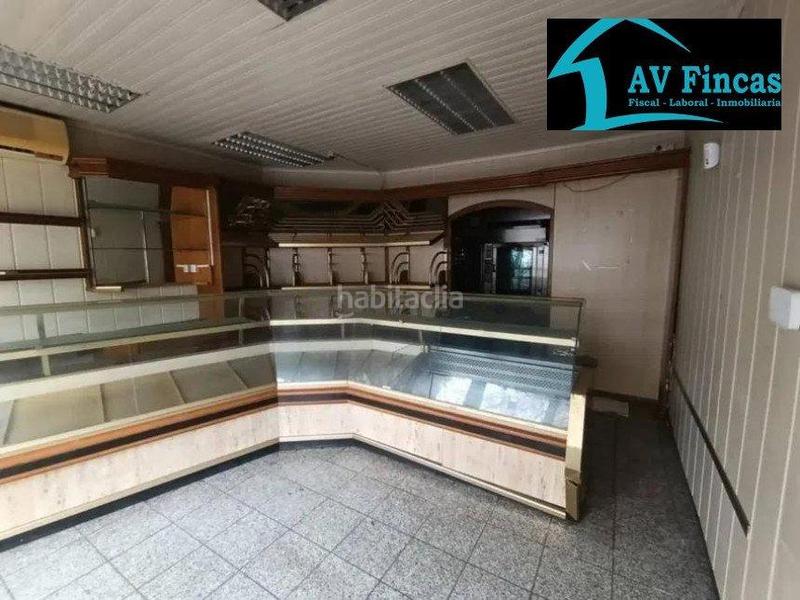 Foto b5c284ef-dc63-4d10-8cb9-6ce7fbdfe1dc. Local comercial local super bien ubicado en venta en avenida despanya en Cerdanyola del Vallès