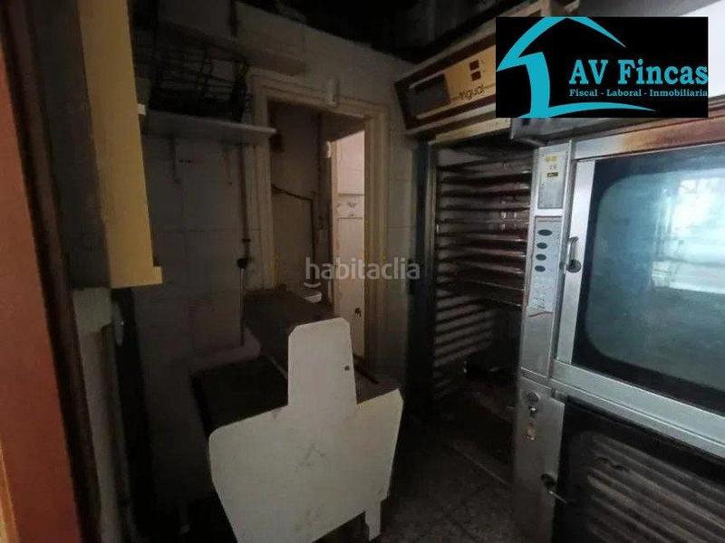 Foto b7215714-5a3f-4107-ad04-b8fc42398c08. Local comercial local super bien ubicado en venta en avenida despanya en Cerdanyola del Vallès