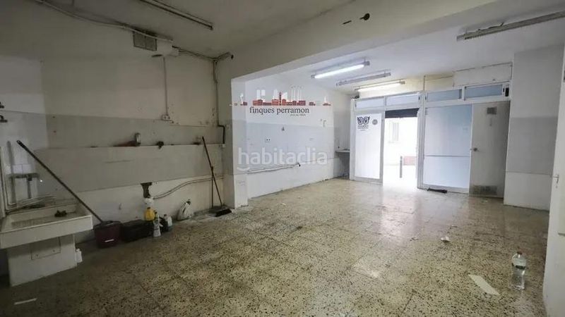 Foto d8635734-477d-424f-80e1-bc392a0de0cd. Local comercial a Vila de Gràcia Barcelona