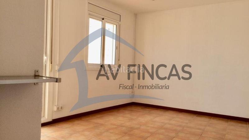 Foto 5c54c424-bf02-442b-8146-a780dd39c9e0. Edificio in Guinardó Barcelona