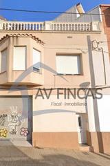 Édifice  Carrer mascaro. Edificio en venta en guinardó