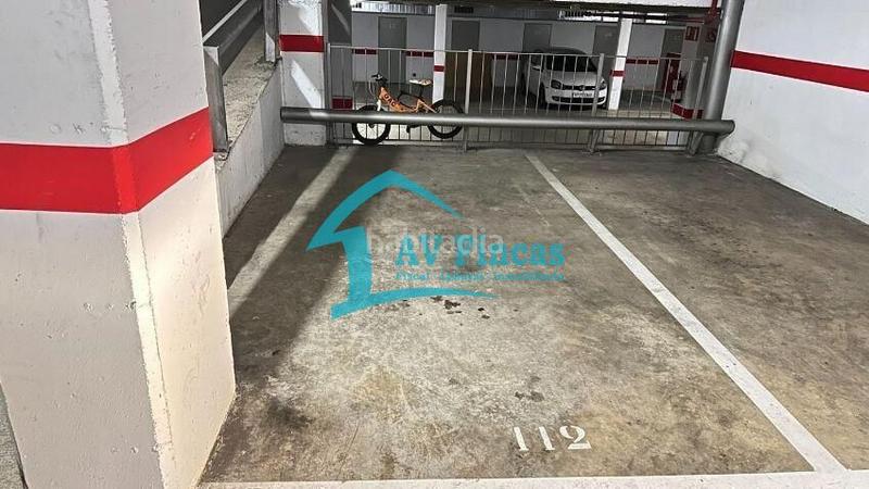 Foto 8cf0e329-255f-4a8d-a412-5386db0390f0. Parking coche conjunto de plazas de parking en venta en Sant Joan Despí